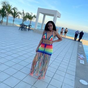 Mulit colored 2 piece crotchet set